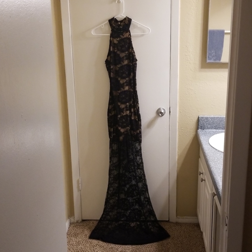 Long Lace Floral Elegant Dress Mesh SizeM BRANDNEW